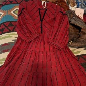 Gorgeous new cousin earl dress.